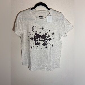 Disney Mickey & Minnie Moonlight Kiss Graphic Tee – Size M – New with Tags